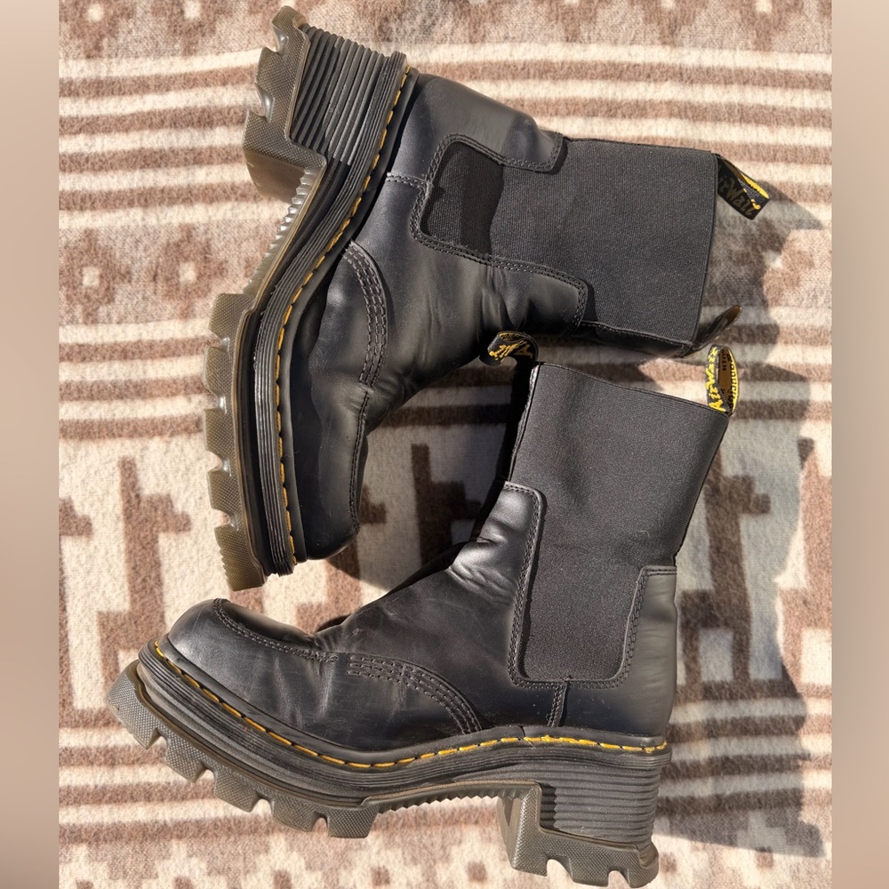 Dr Martens Corran Chelsea Atlas Heeled Boots